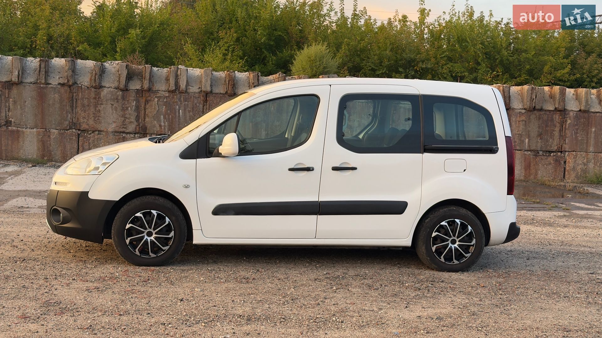 Peugeot Partner 2013 VIN VF37J5FK0DJ628558 фото оголошення 11 з 75
