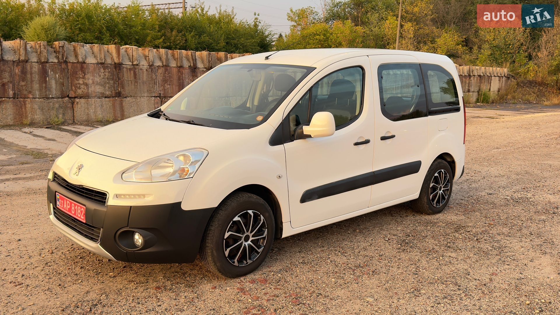 Peugeot Partner 2013 VIN VF37J5FK0DJ628558 фото оголошення 16 з 75