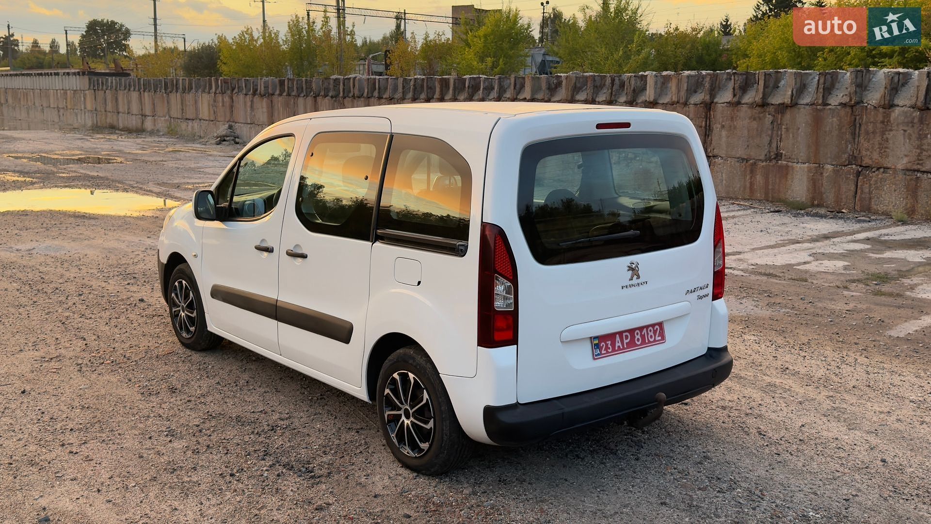 Peugeot Partner 2013 VIN VF37J5FK0DJ628558 фото оголошення 25 з 75