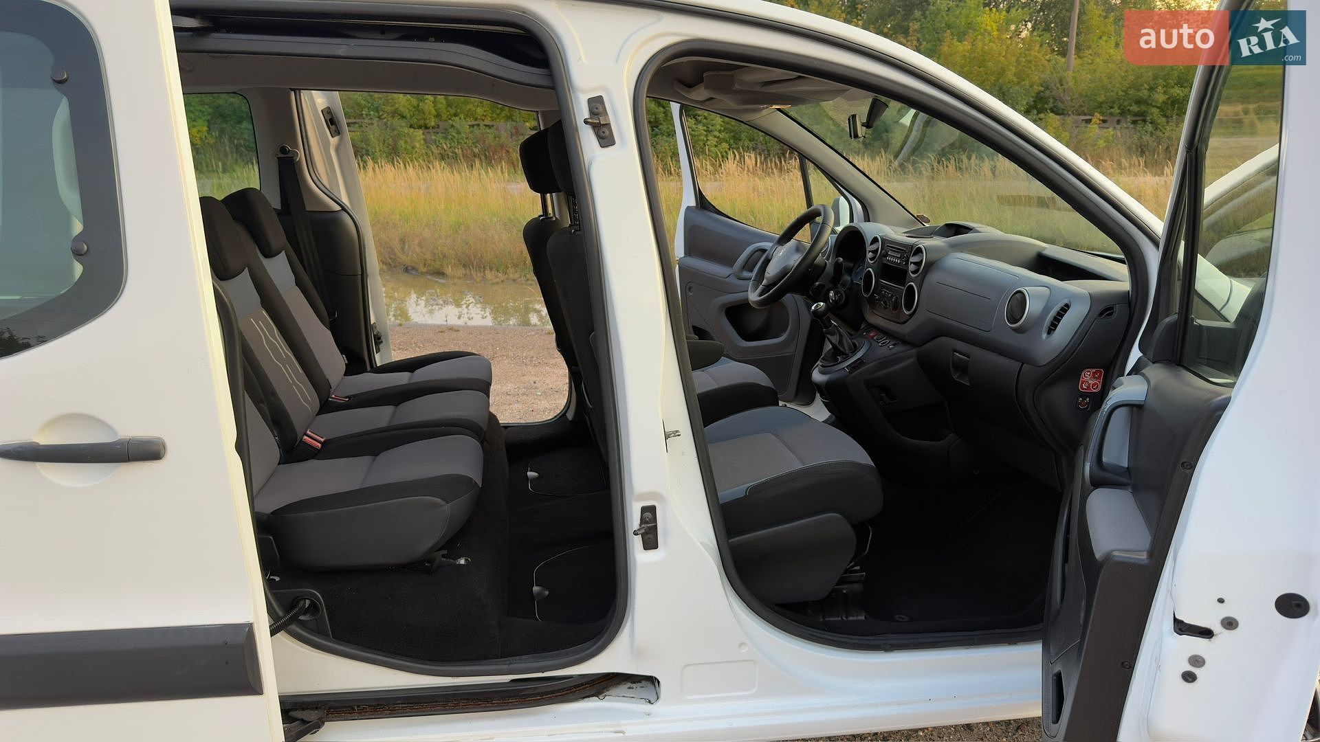 Peugeot Partner 2013 VIN VF37J5FK0DJ628558 фото оголошення 28 з 75