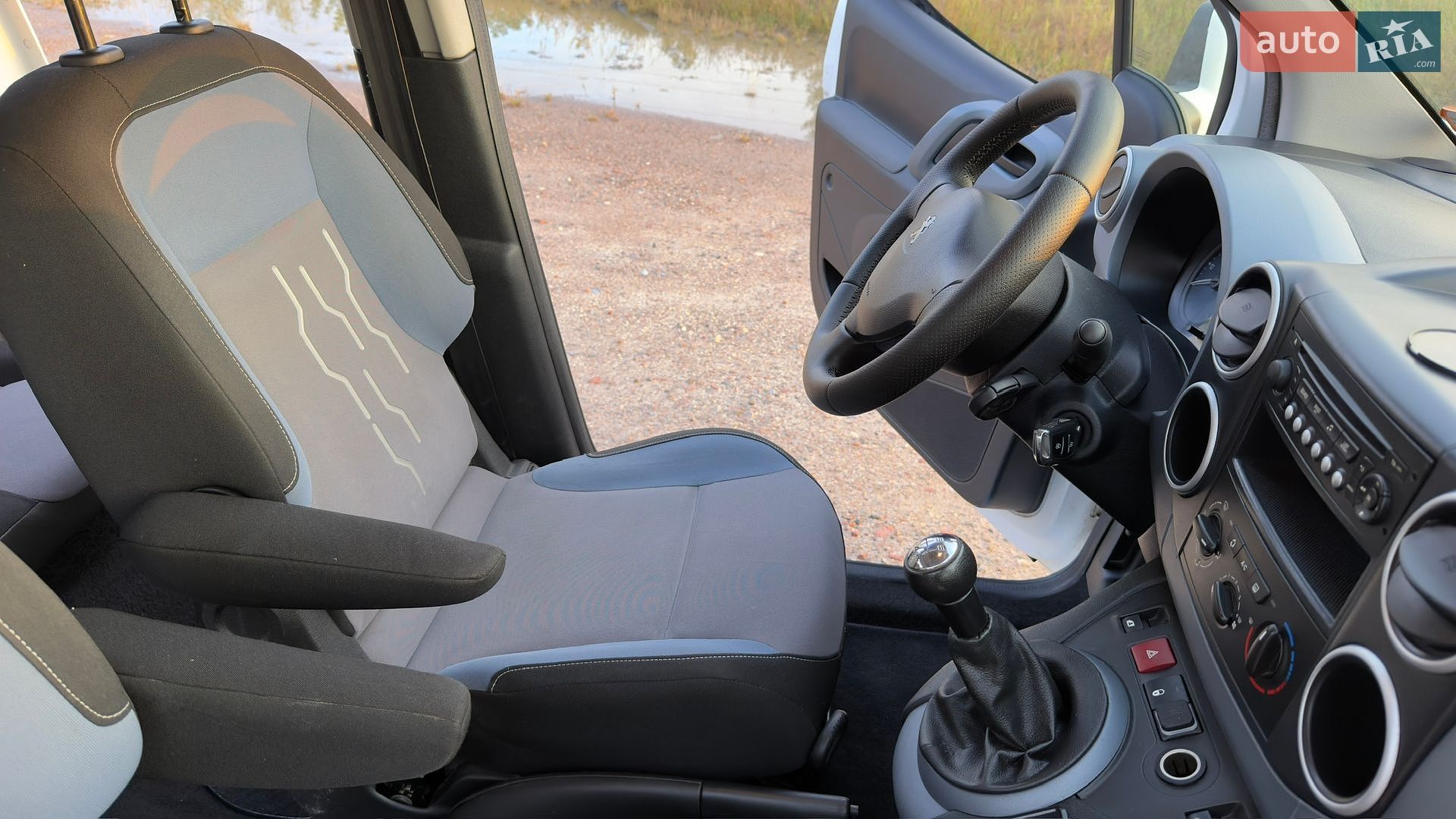 Peugeot Partner 2013 VIN VF37J5FK0DJ628558 фото оголошення 40 з 75