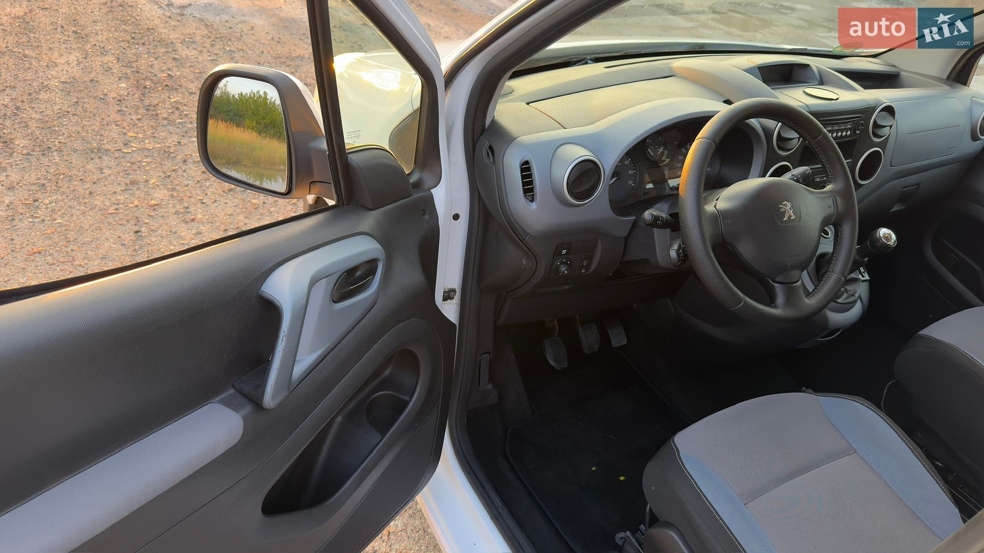 Peugeot Partner 2013 VIN VF37J5FK0DJ628558 фото оголошення 64 з 75