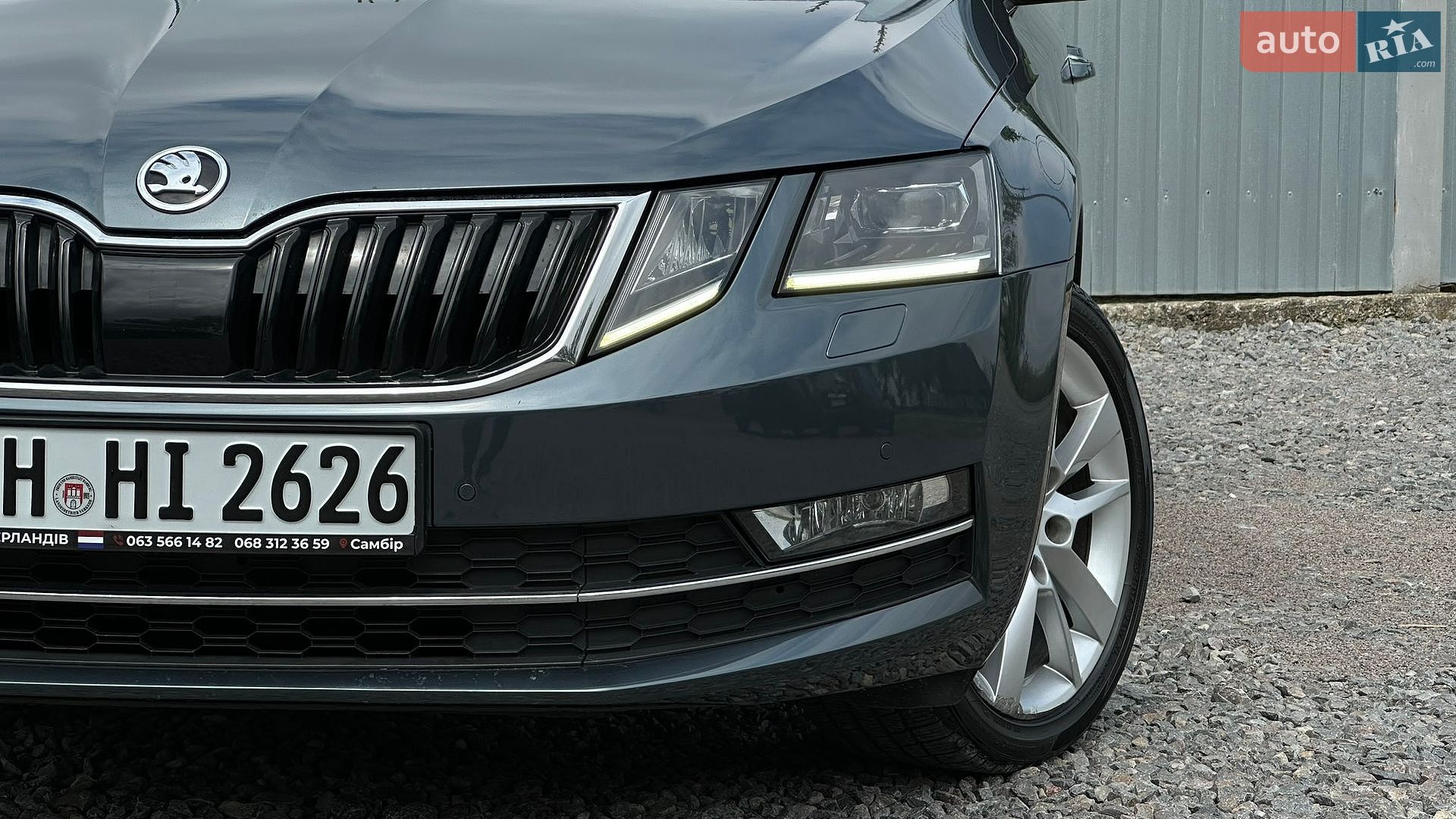 Skoda Octavia 2017 VIN TMBJG9NE6J0032705 фото оголошення 4 з 105