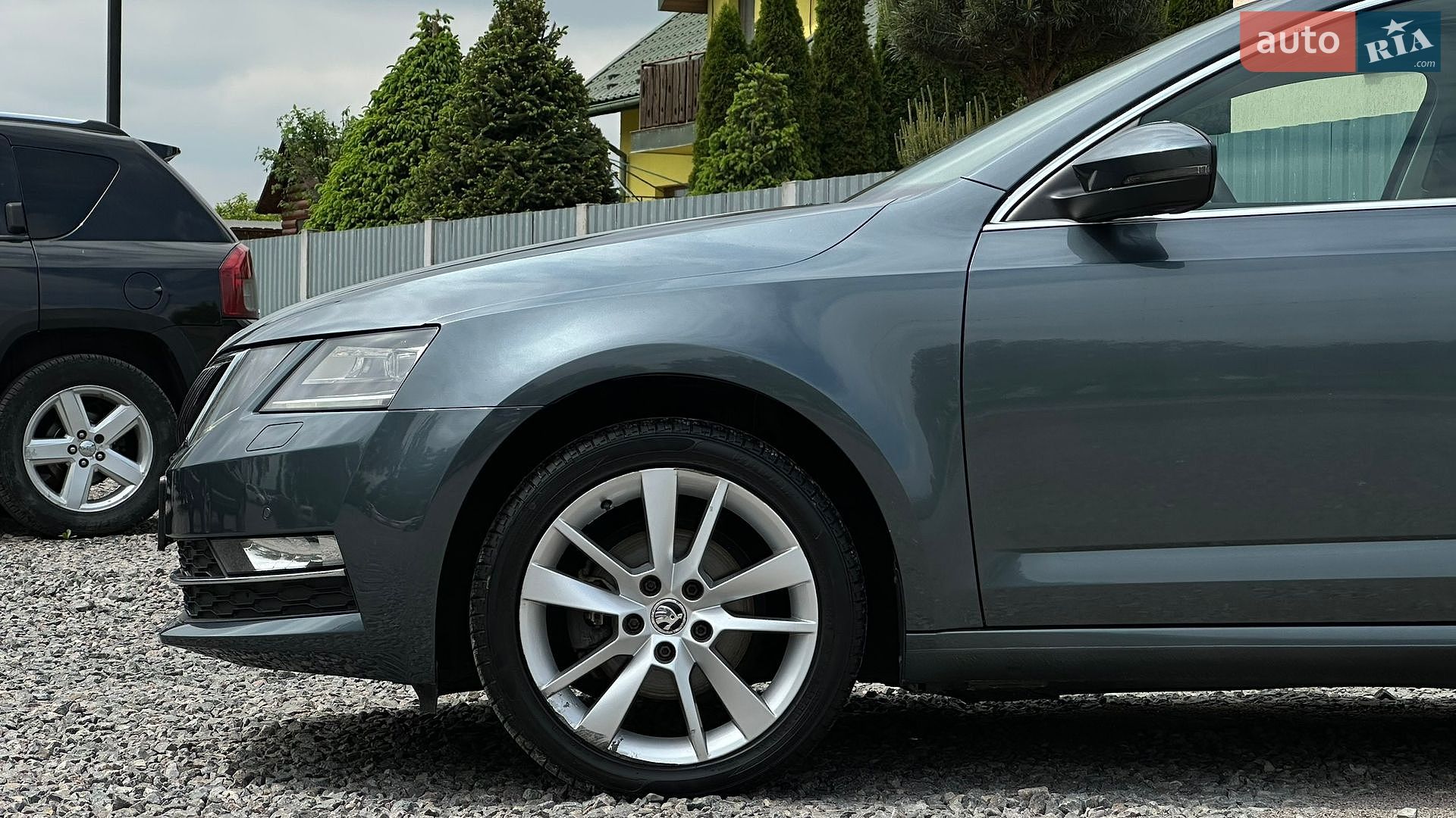 Skoda Octavia 2017 VIN TMBJG9NE6J0032705 фото оголошення 7 з 105