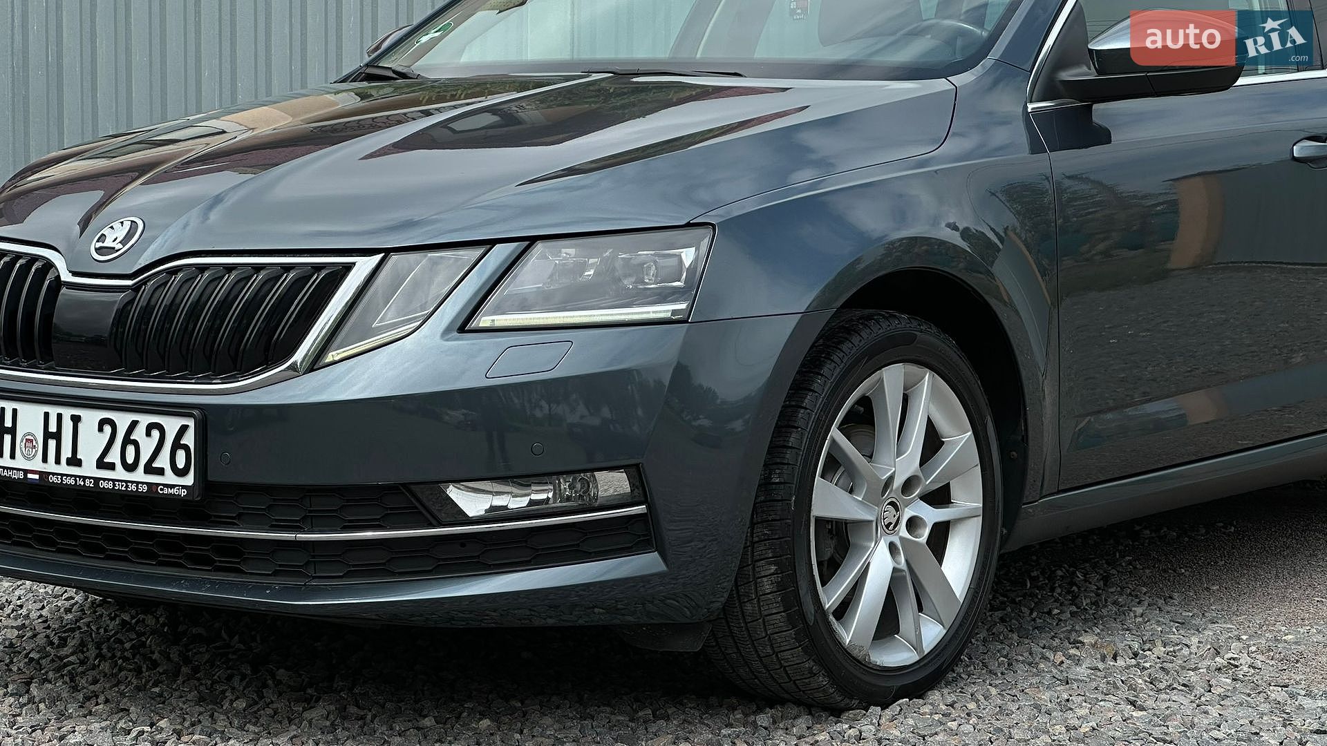 Skoda Octavia 2017 VIN TMBJG9NE6J0032705 фото оголошення 8 з 105