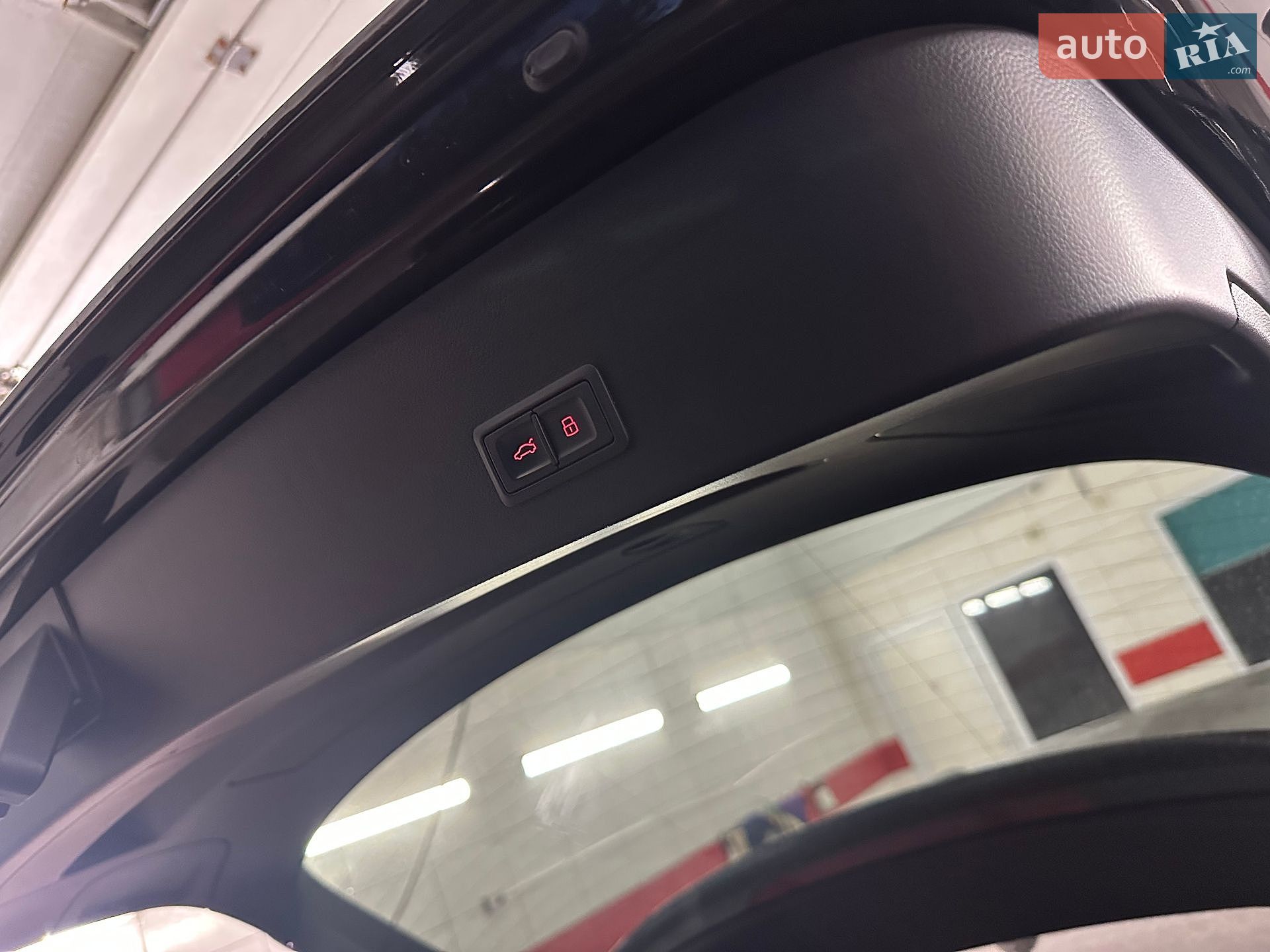 Audi A6 Allroad 2016 VIN WAUZZZ4G3GN143155 фото оголошення 29 з 39