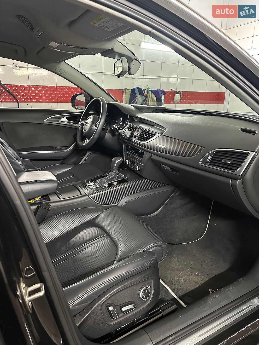 Audi A6 Allroad 2016 VIN WAUZZZ4G3GN143155 фото оголошення 19 з 39