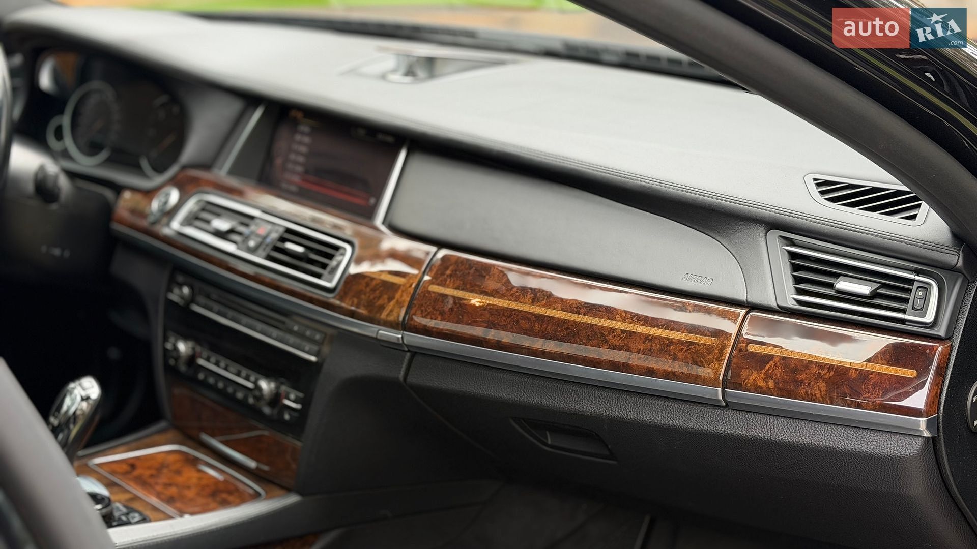 BMW 7 Series 2014 VIN WBAYF610X0GK19121 фото оголошення 17 з 24