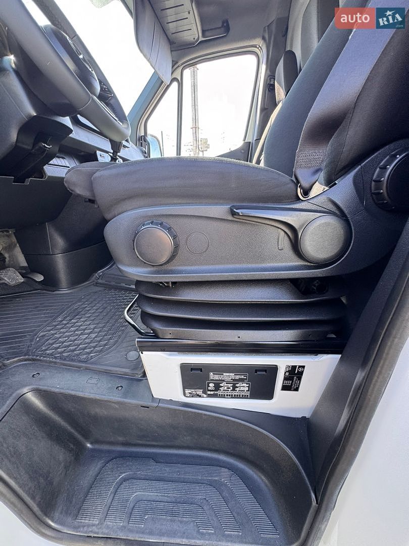Mercedes-Benz Sprinter 2018 VIN WDB9076331P021772 фото оголошення 15 з 32