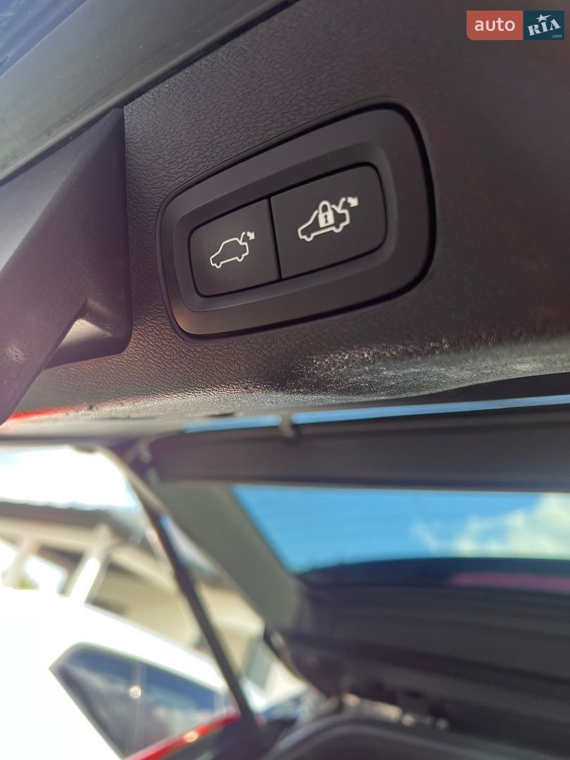Volvo XC60 2019 VIN YV1UZA8UDK1225649 фото оголошення 37 з 47