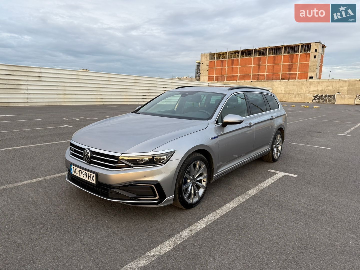 Volkswagen Passat 2020 VIN WVWZZZ3CZME027709 фото оголошення 6 з 111