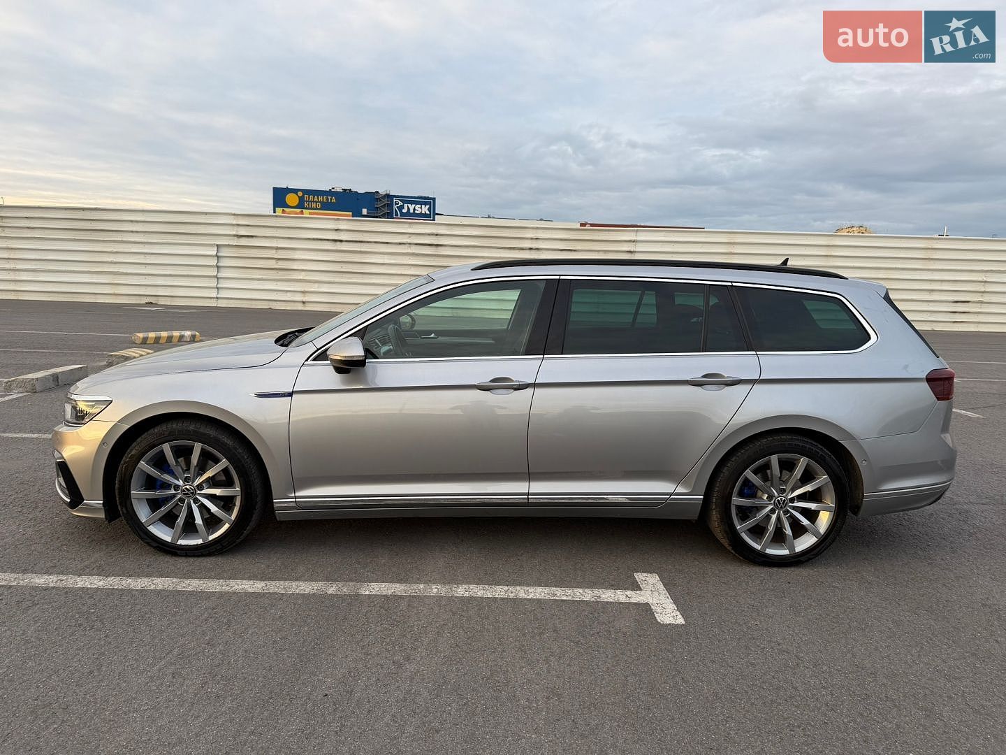 Volkswagen Passat 2020 VIN WVWZZZ3CZME027709 фото оголошення 2 з 111