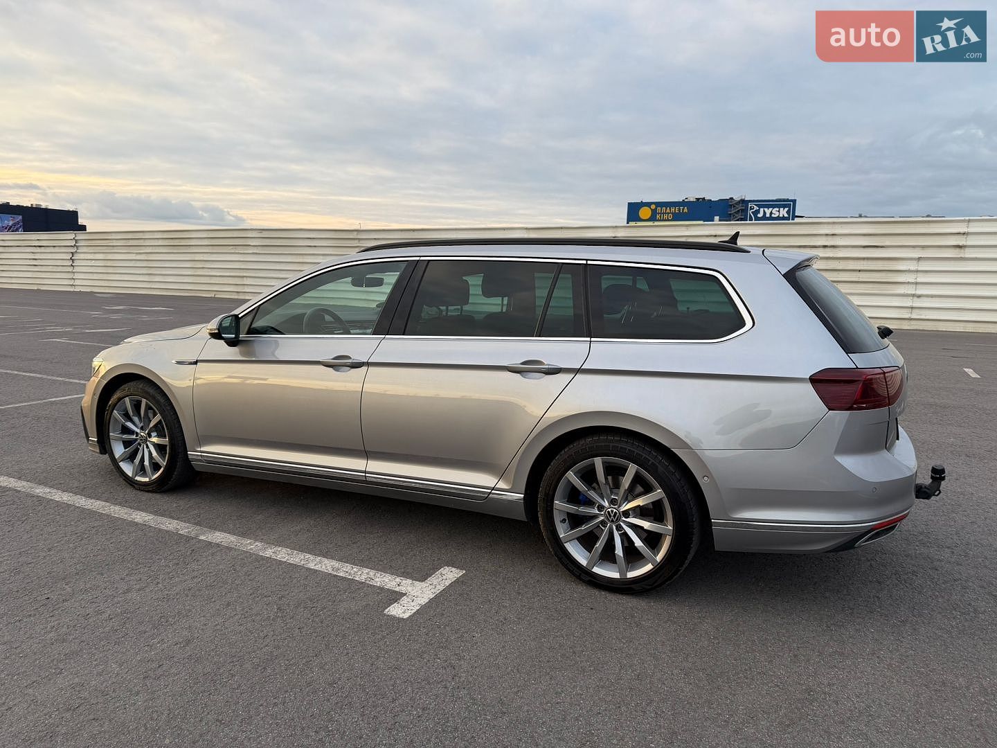 Volkswagen Passat 2020 VIN WVWZZZ3CZME027709 фото оголошення 9 з 111