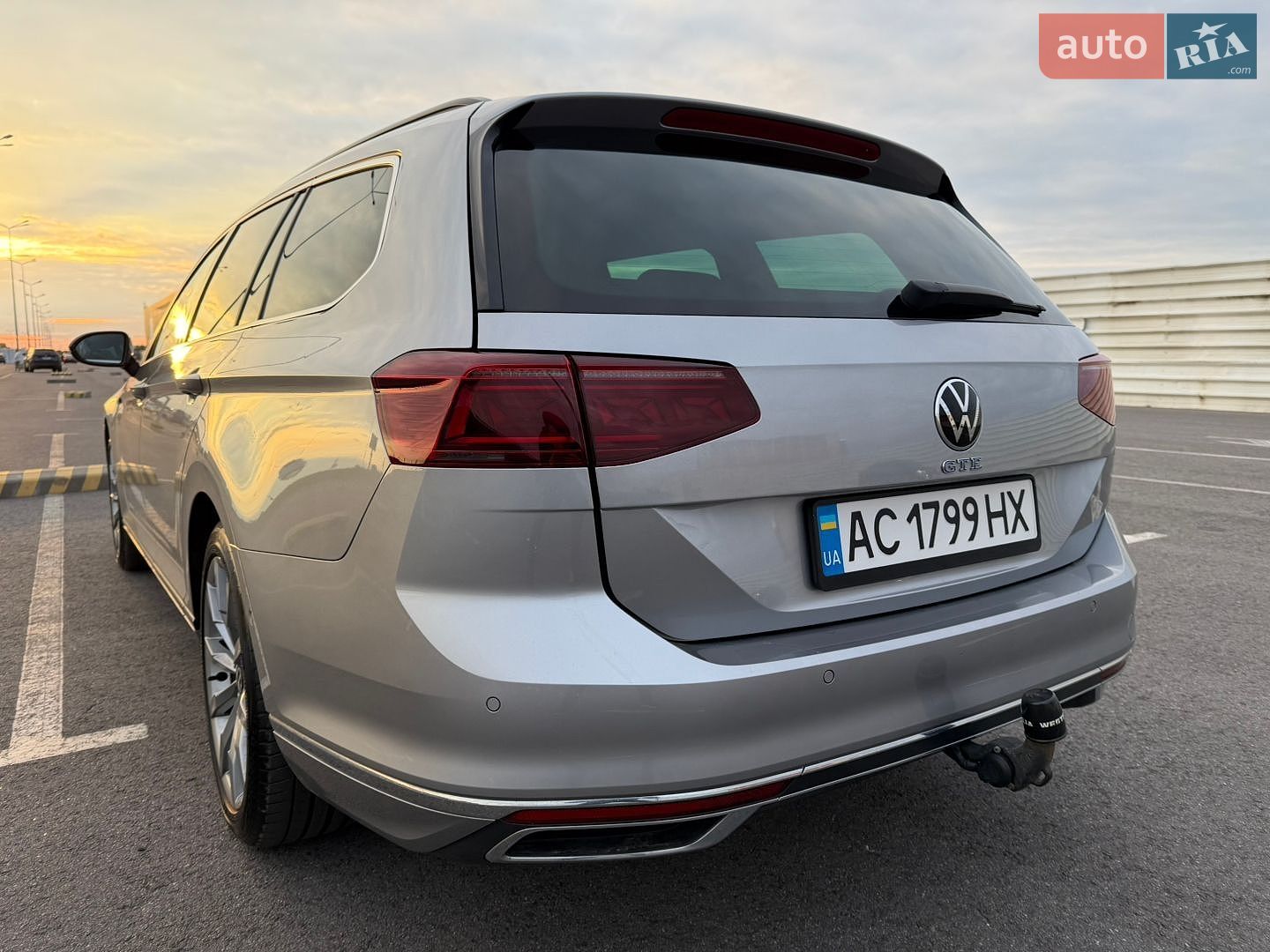 Volkswagen Passat 2020 VIN WVWZZZ3CZME027709 фото оголошення 12 з 111