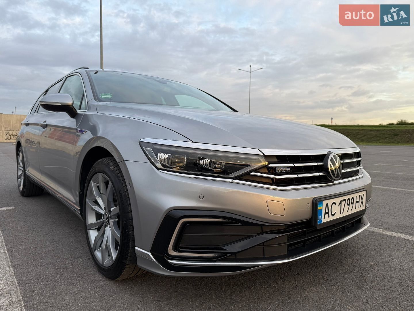 Volkswagen Passat 2020 VIN WVWZZZ3CZME027709 фото оголошення 24 з 111
