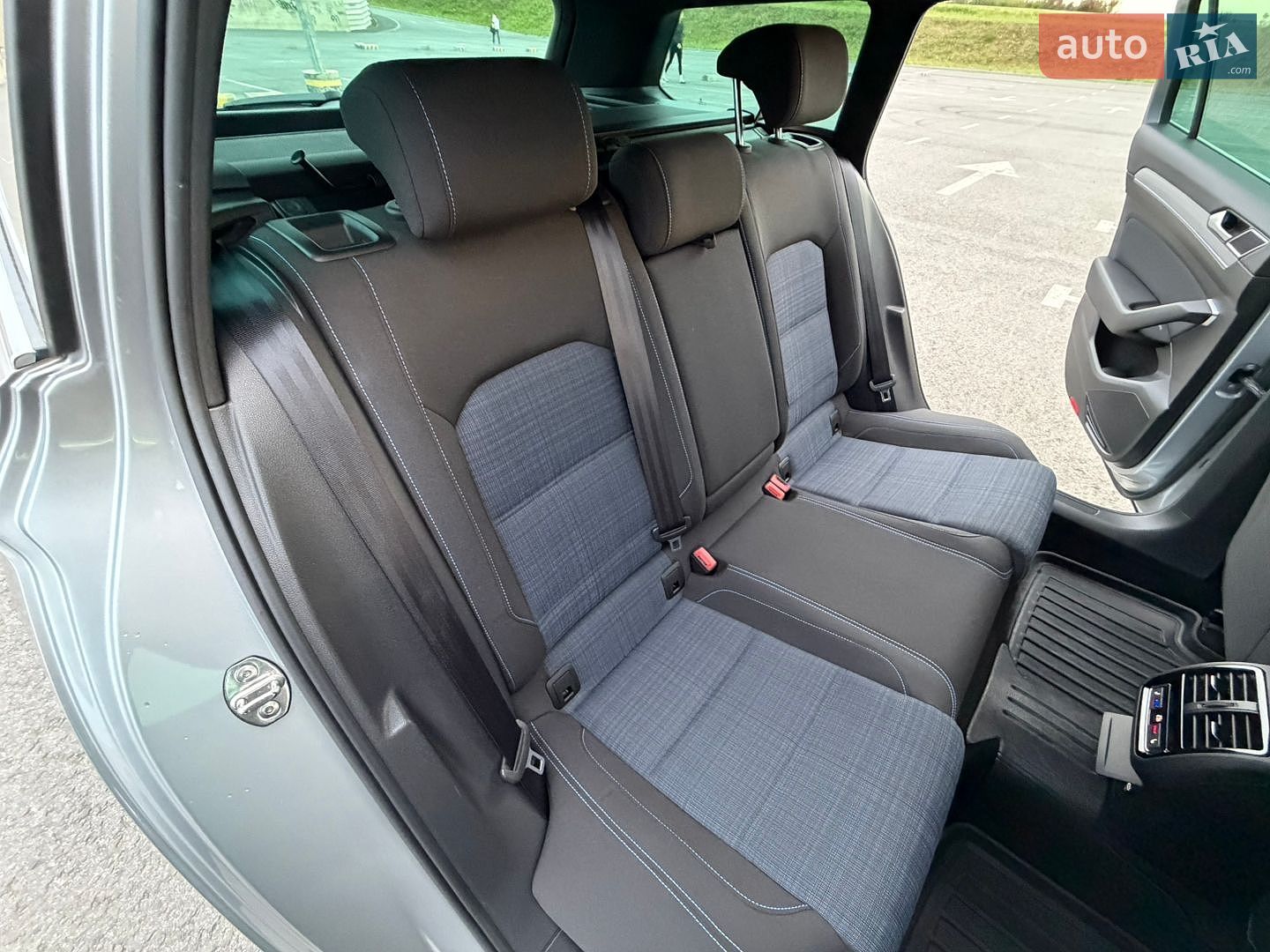 Volkswagen Passat 2020 VIN WVWZZZ3CZME027709 фото оголошення 60 з 111