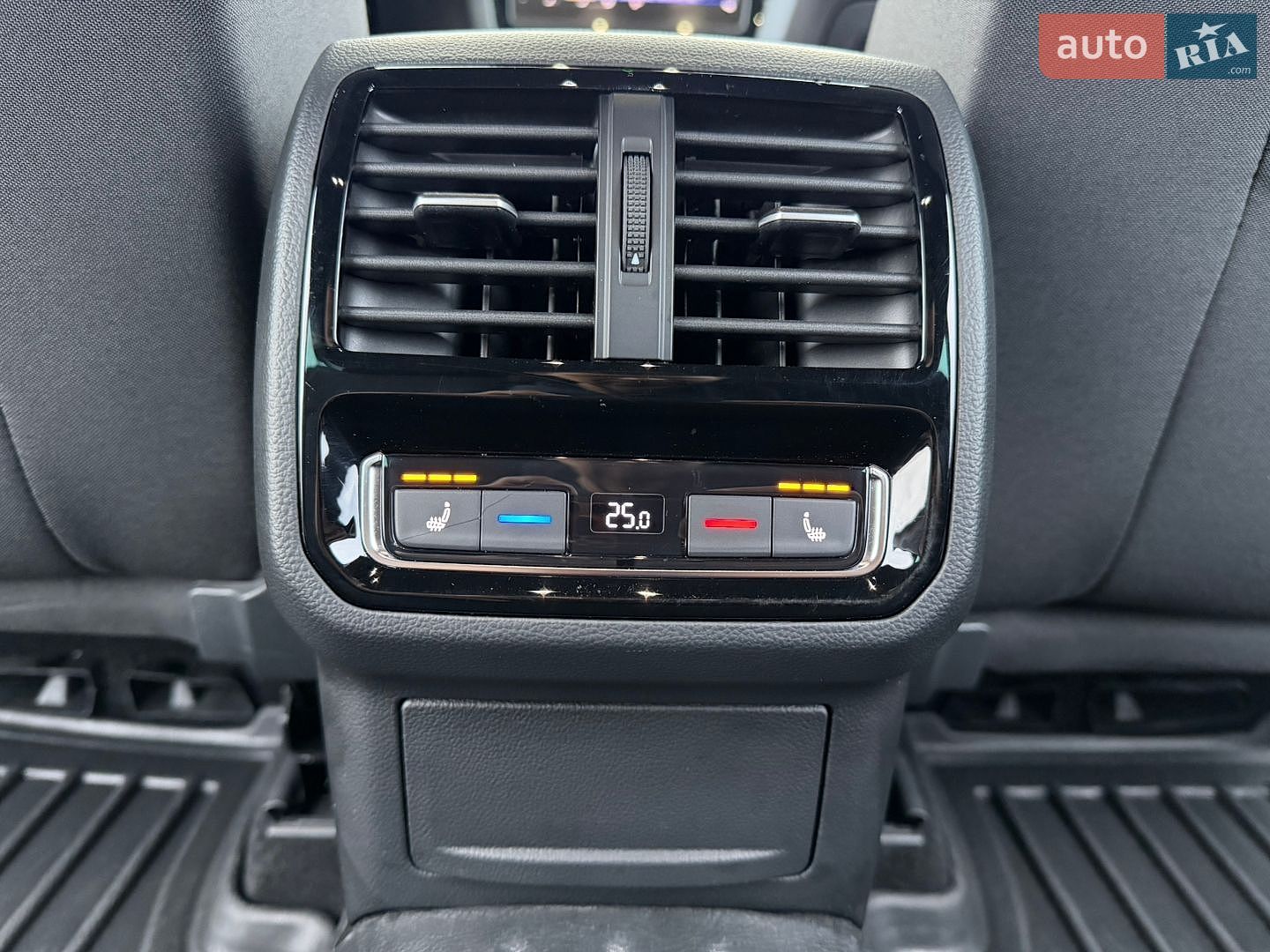 Volkswagen Passat 2020 VIN WVWZZZ3CZME027709 фото оголошення 93 з 111