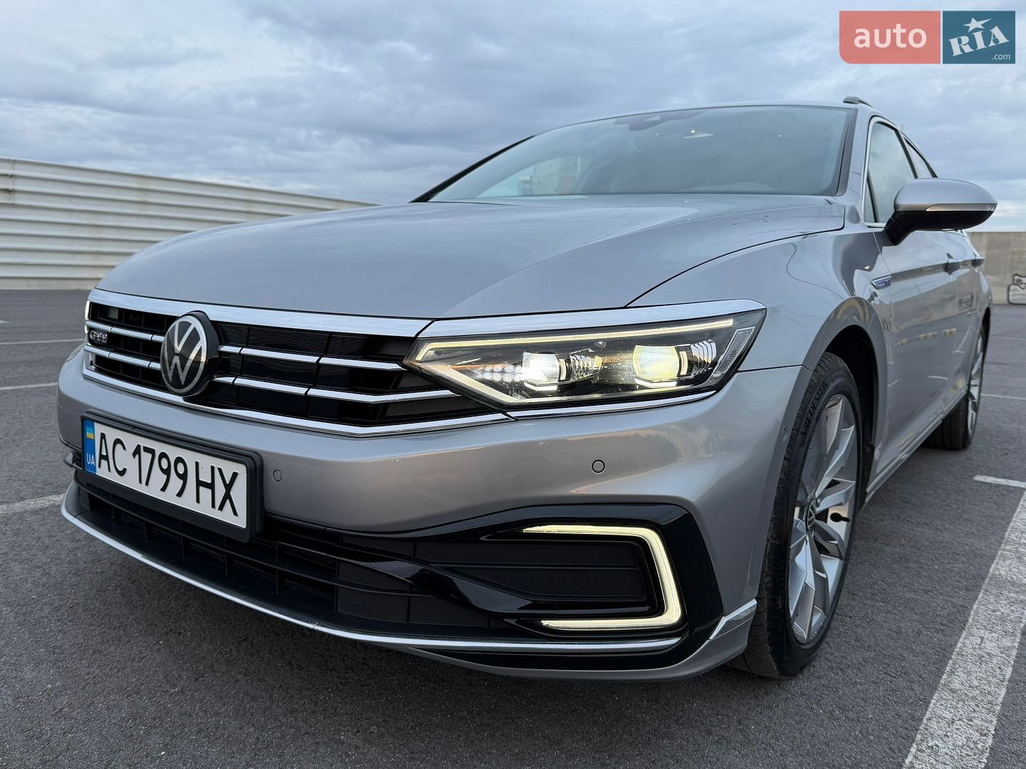 Volkswagen Passat 2020 VIN WVWZZZ3CZME027709 фото оголошення 32 з 111