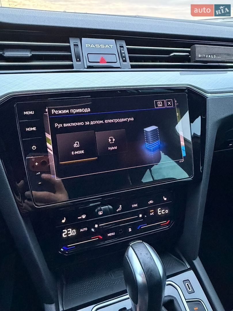 Volkswagen Passat 2020 VIN WVWZZZ3CZME027709 фото оголошення 77 з 111