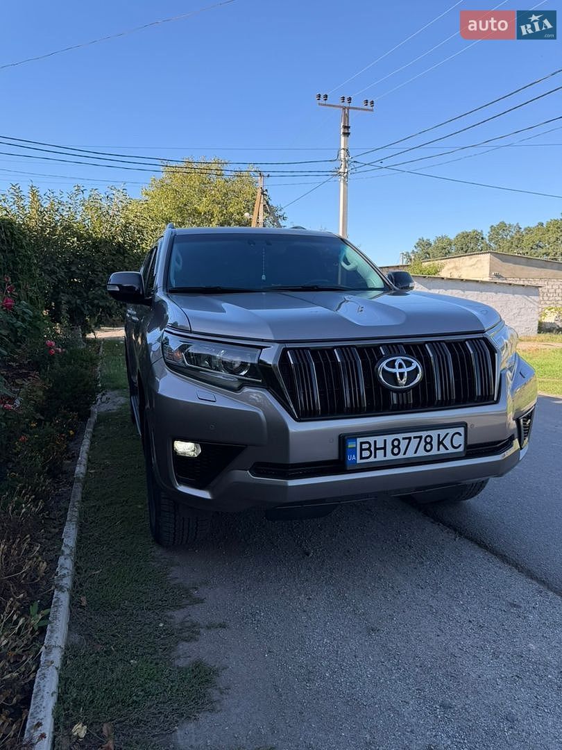 Toyota Land Cruiser Prado 2021 VIN JTEBU3FJ30K212132 фото оголошення 26 з 56