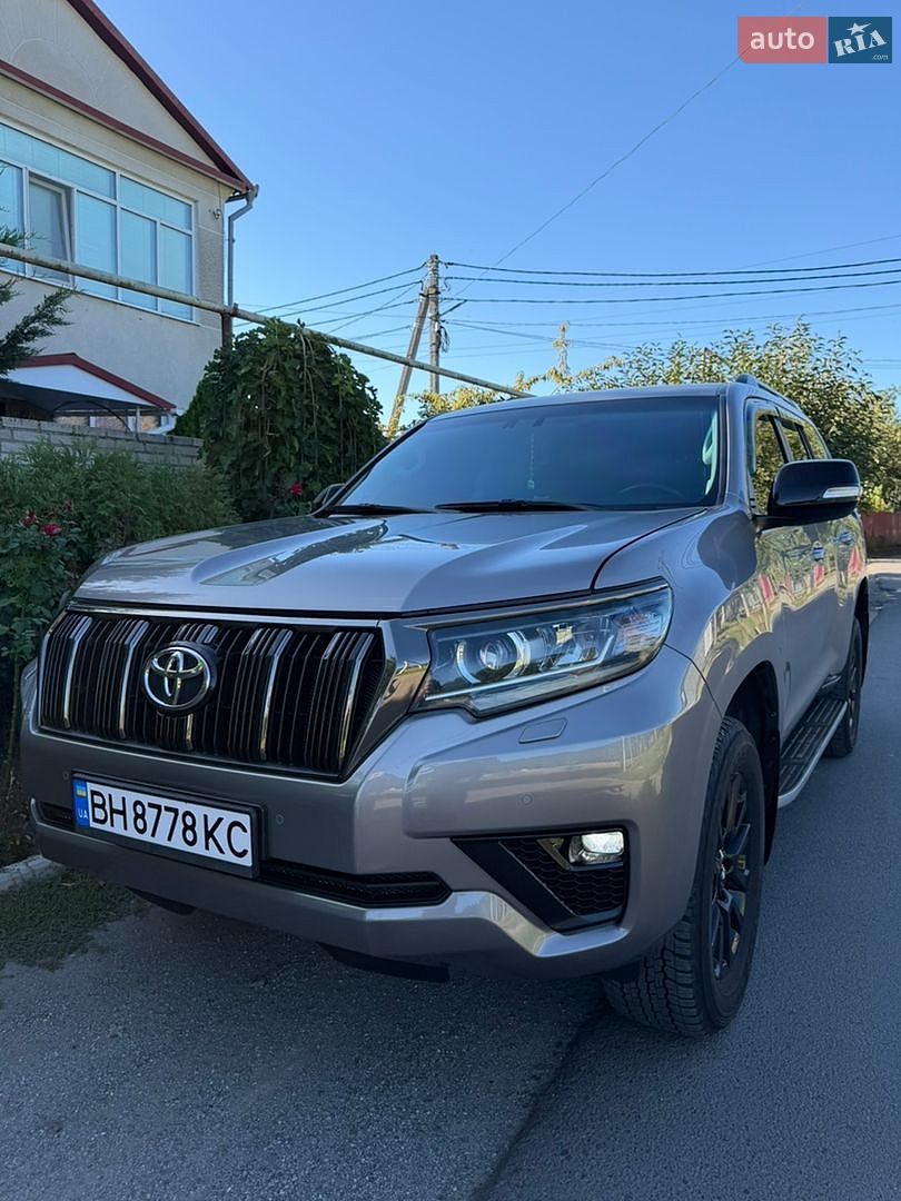 Toyota Land Cruiser Prado 2021 VIN JTEBU3FJ30K212132 фото оголошення 5 з 56