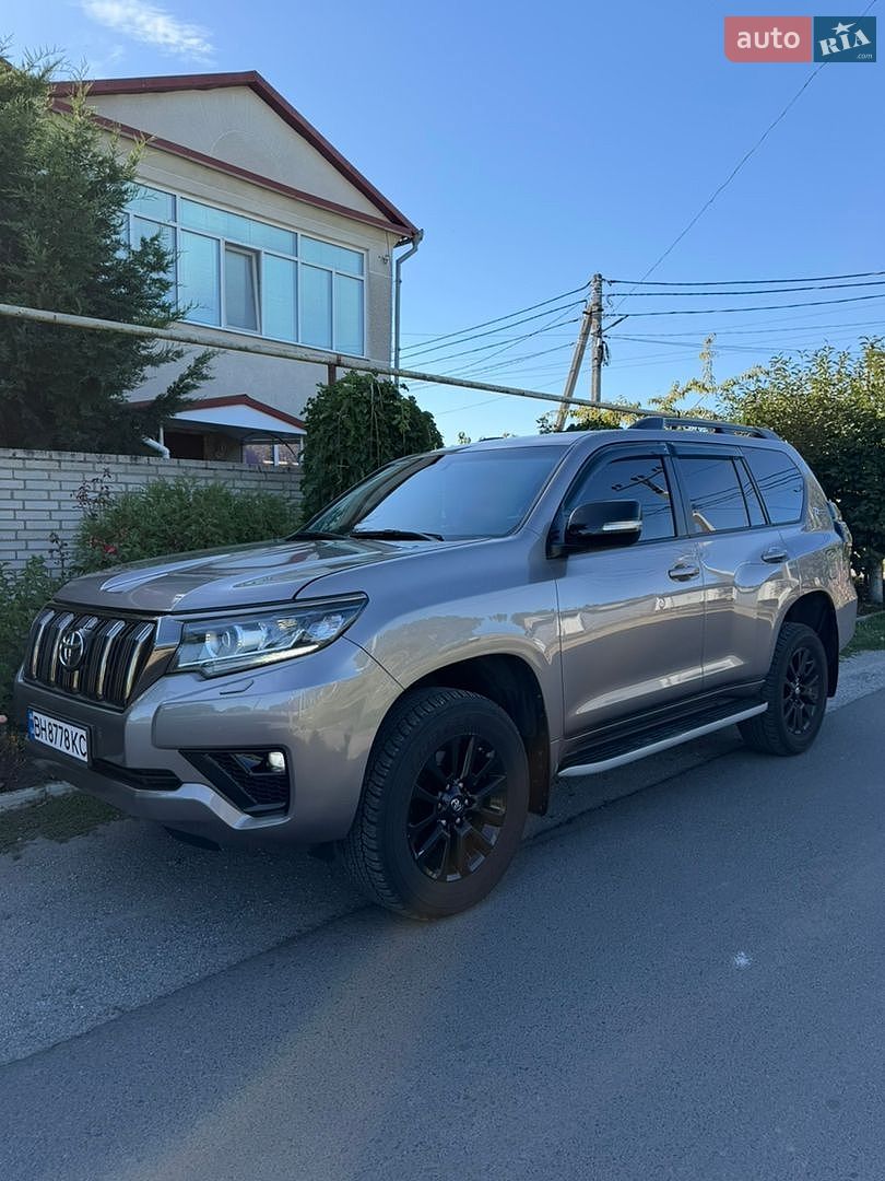 Toyota Land Cruiser Prado 2021 VIN JTEBU3FJ30K212132 фото оголошення 14 з 56