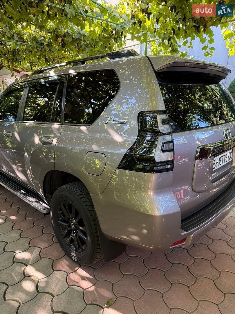 Toyota Land Cruiser Prado 2021 VIN JTEBU3FJ30K212132 фото оголошення 15 з 56