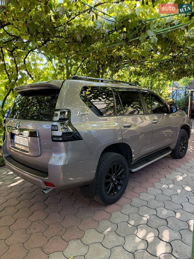 Toyota Land Cruiser Prado 2021 VIN JTEBU3FJ30K212132 фото оголошення 20 з 56