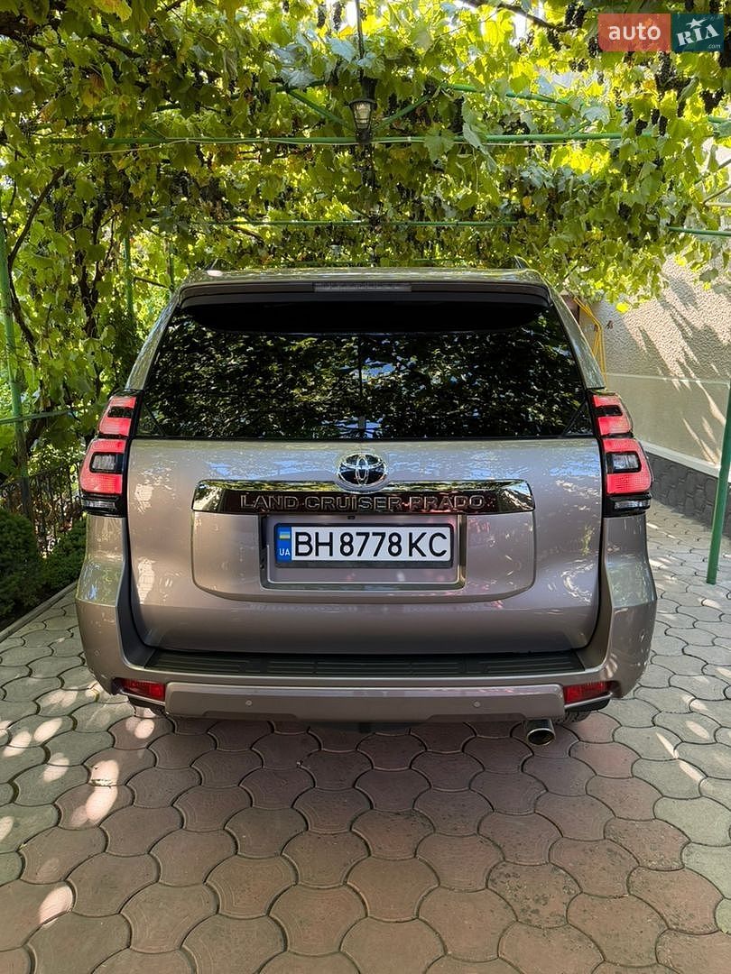Toyota Land Cruiser Prado 2021 VIN JTEBU3FJ30K212132 фото оголошення 24 з 56
