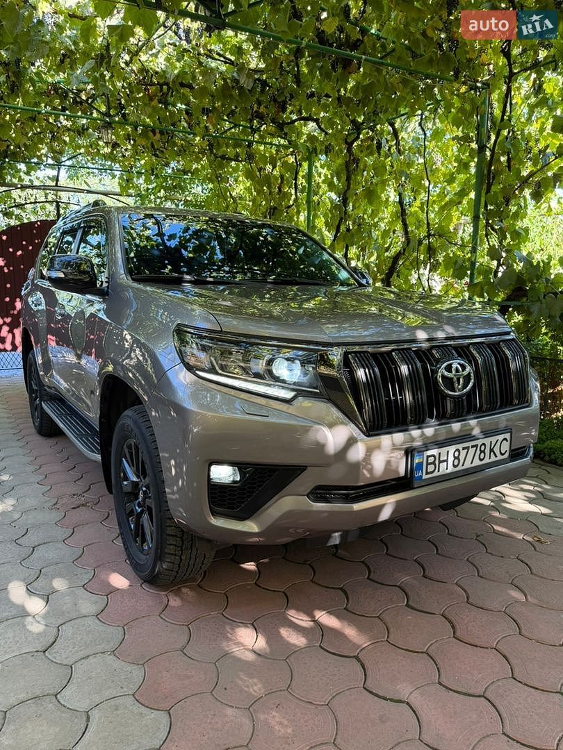 Toyota Land Cruiser Prado 2021 VIN JTEBU3FJ30K212132 фото оголошення 10 з 56