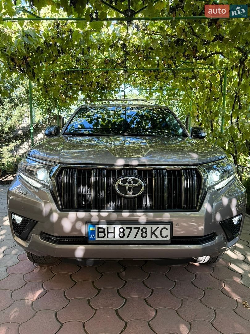 Toyota Land Cruiser Prado 2021 VIN JTEBU3FJ30K212132 фото оголошення 27 з 56