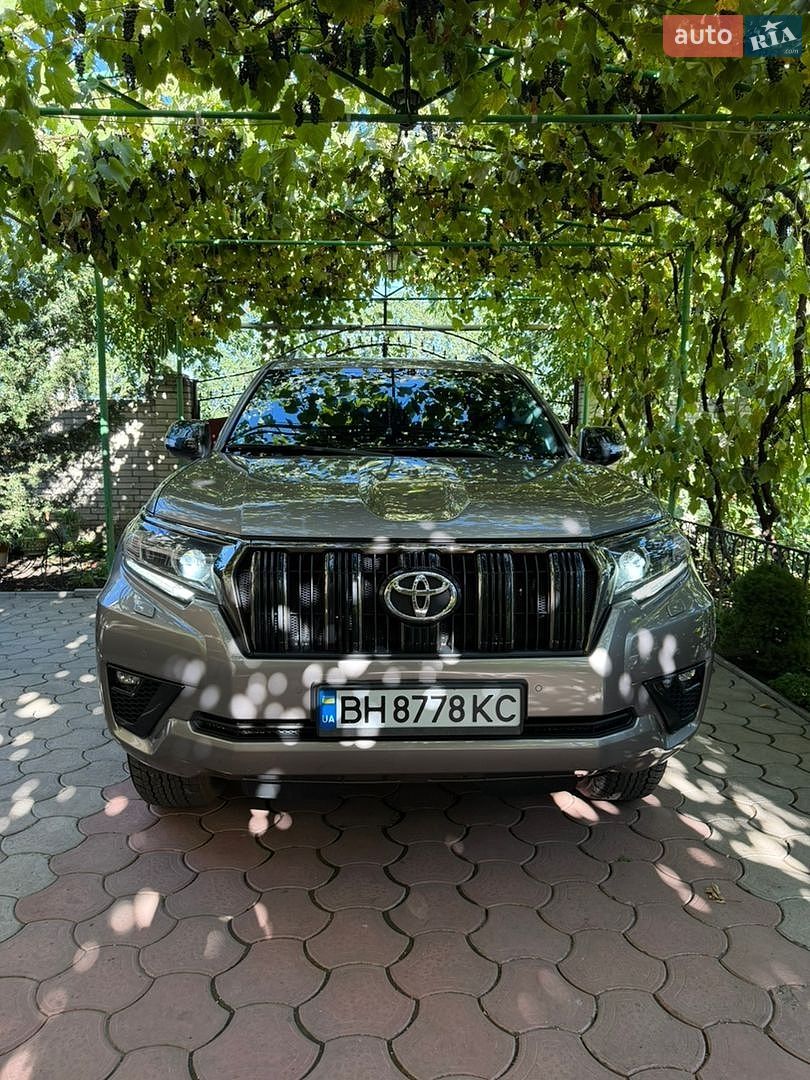 Toyota Land Cruiser Prado 2021 VIN JTEBU3FJ30K212132 фото оголошення 28 з 56