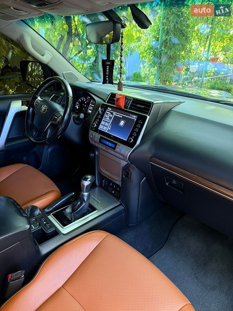 Toyota Land Cruiser Prado 2021 VIN JTEBU3FJ30K212132 фото оголошення 48 з 56