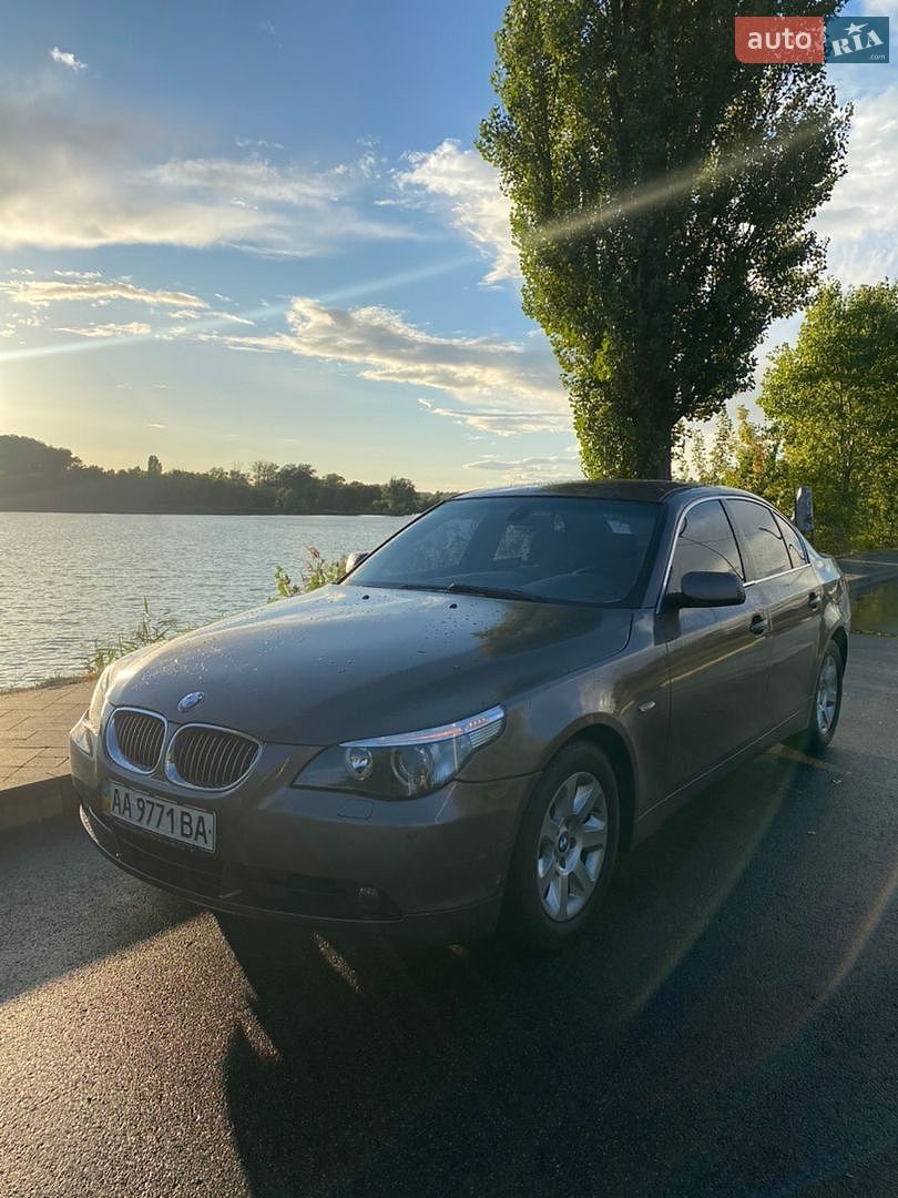 BMW 5 Series 2005 VIN WBANE31040B950533 фото оголошення 2 з 22