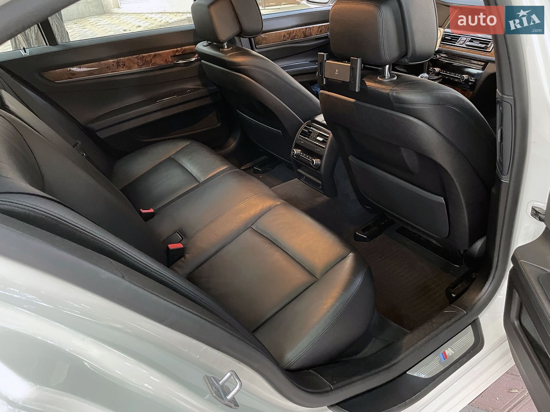 BMW 7 Series 2013 VIN WBAYA6C56DD143895 фото оголошення 8 з 13