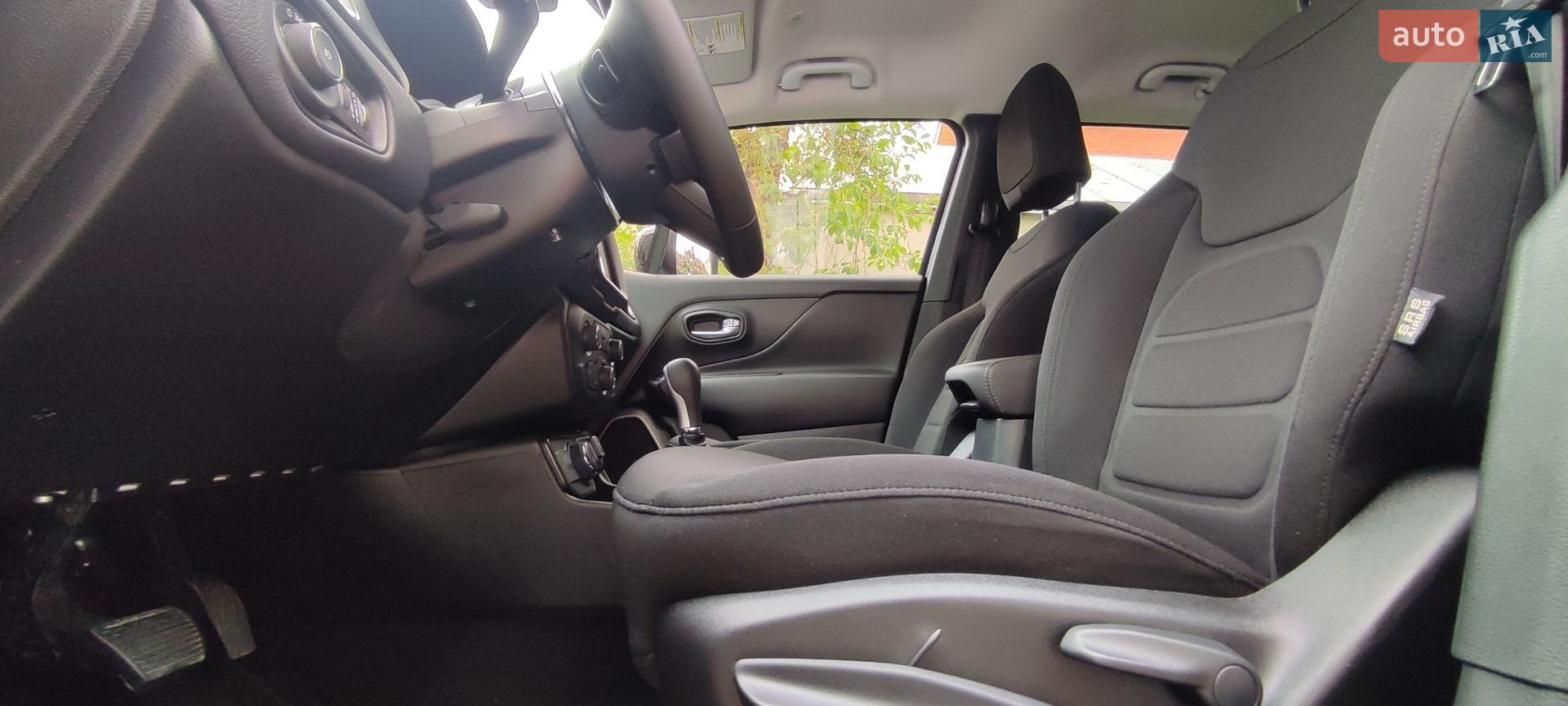 Jeep Renegade 2022 VIN ZACNJDB11NPN69437 фото оголошення 75 з 112