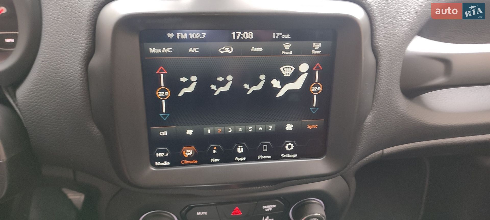 Jeep Renegade 2022 VIN ZACNJDB11NPN69437 фото оголошення 70 з 112