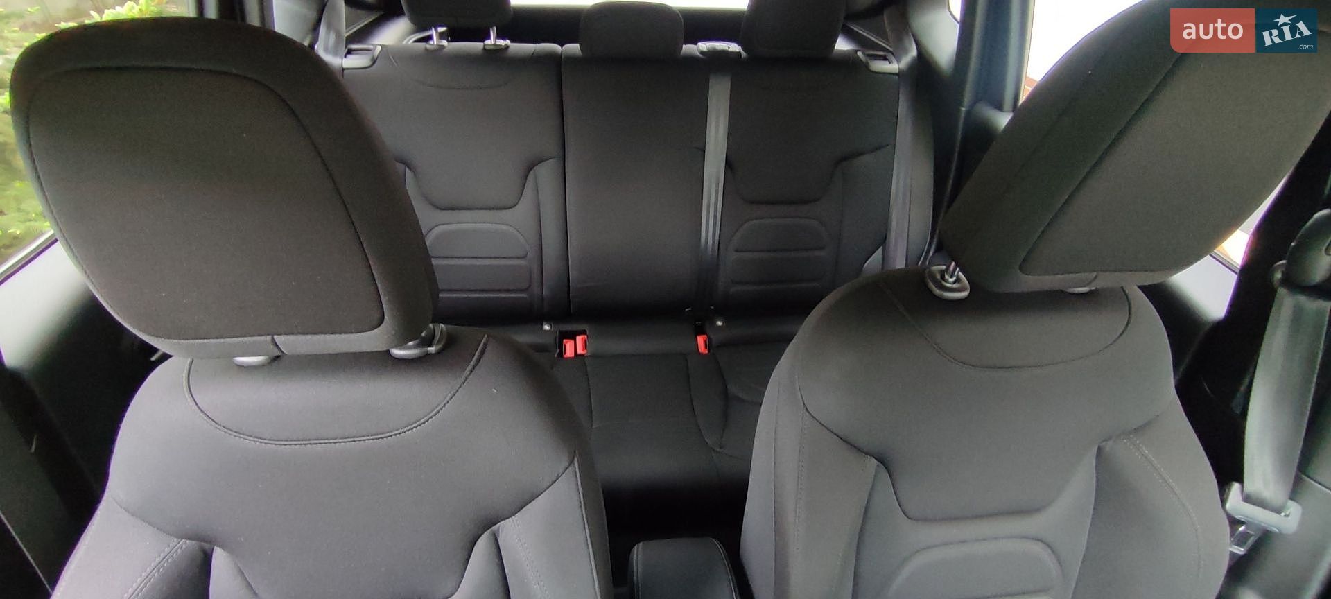 Jeep Renegade 2022 VIN ZACNJDB11NPN69437 фото оголошення 105 з 112