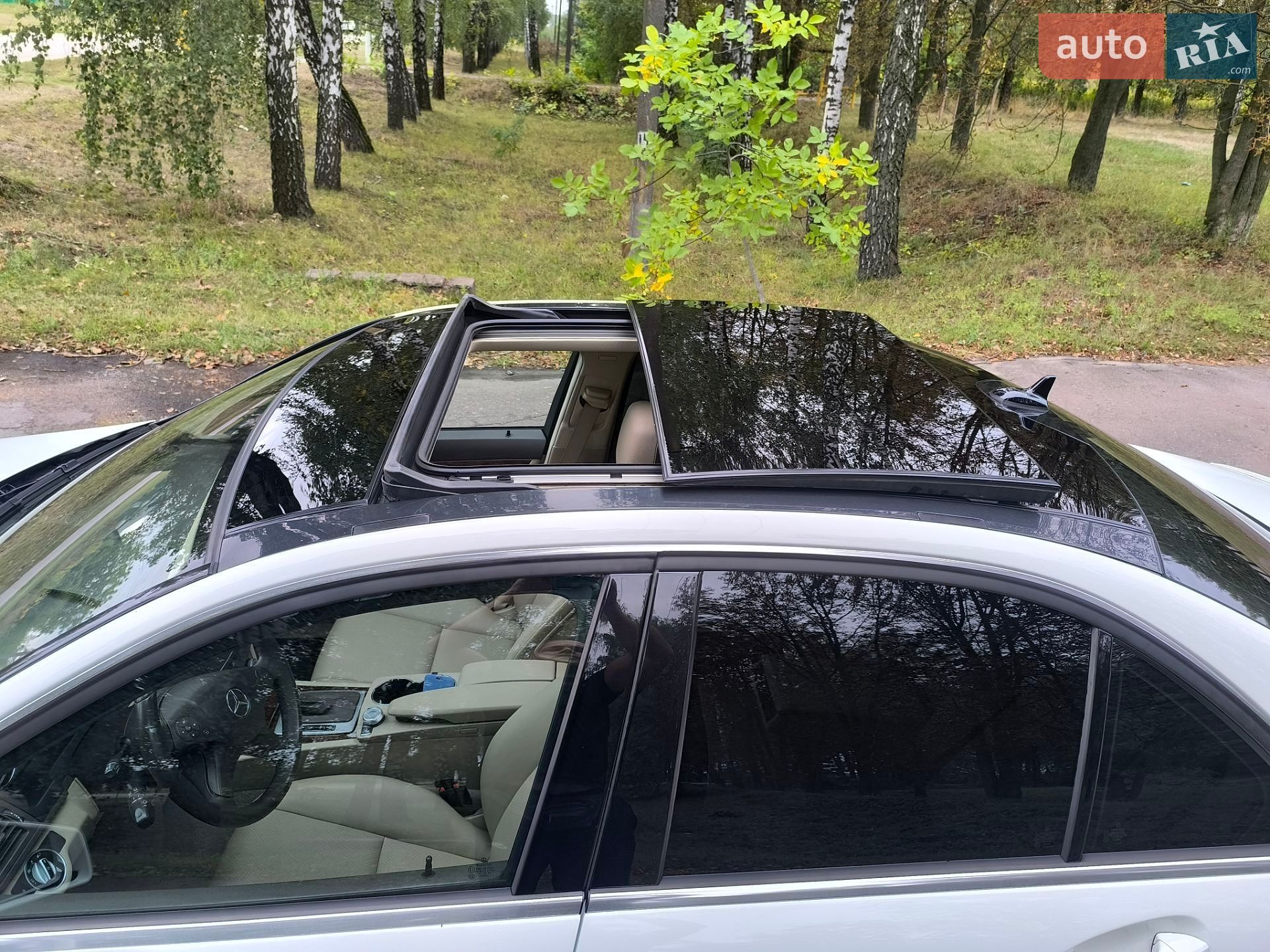 Mercedes-Benz C-Class 2010 VIN WDDGF8BB8BR140814 фото оголошення 15 з 56
