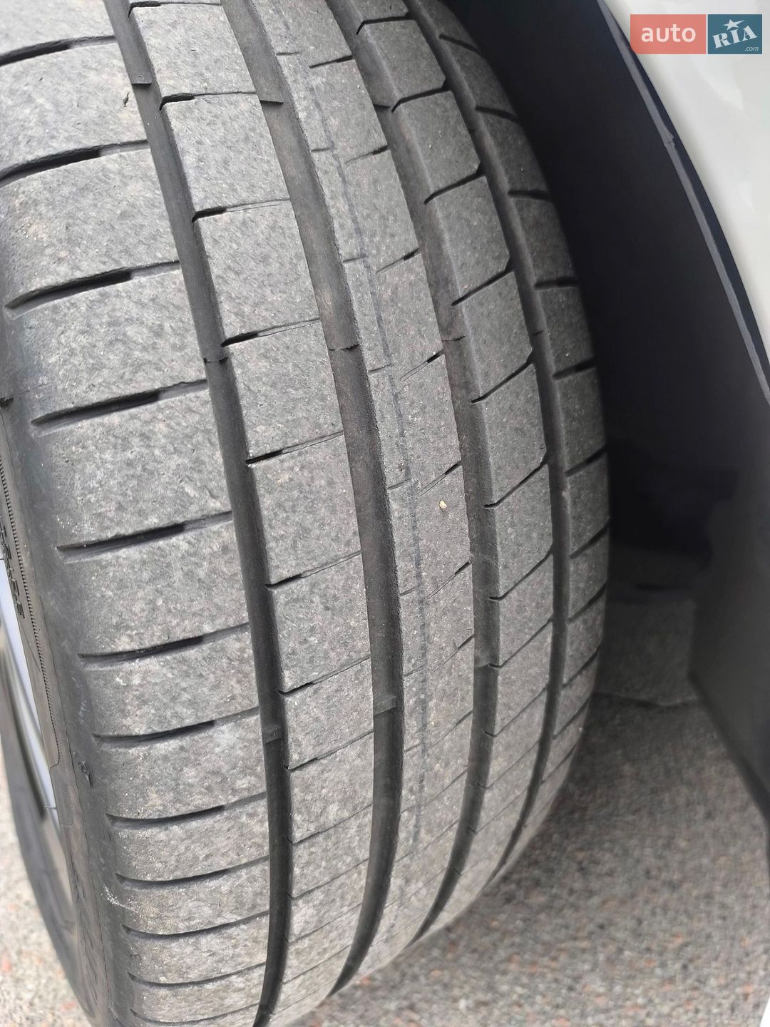 Mercedes-Benz C-Class 2010 VIN WDDGF8BB8BR140814 фото оголошення 41 з 56