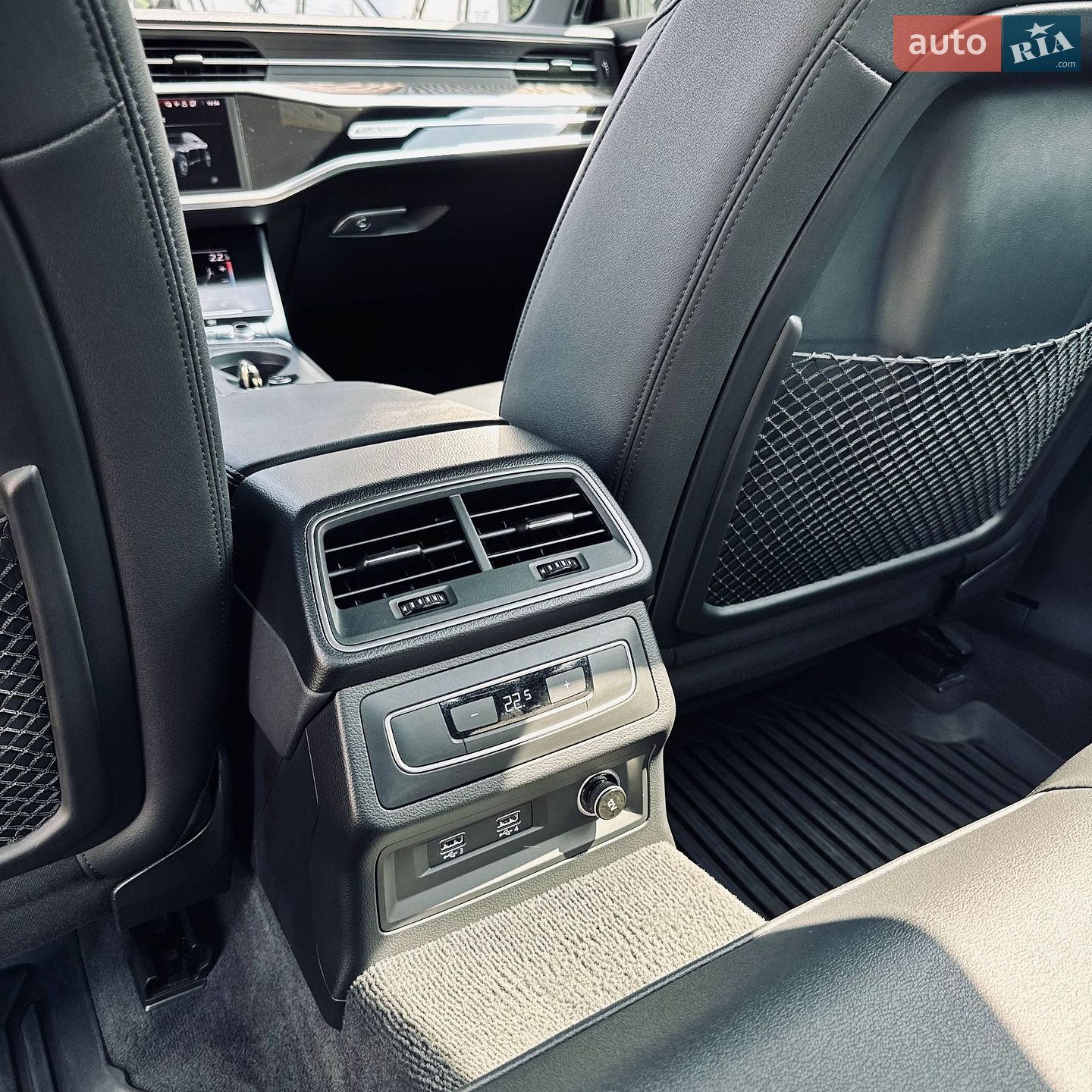 Audi A6 2020 VIN WAUE8AF20LN080952 фото оголошення 26 з 47