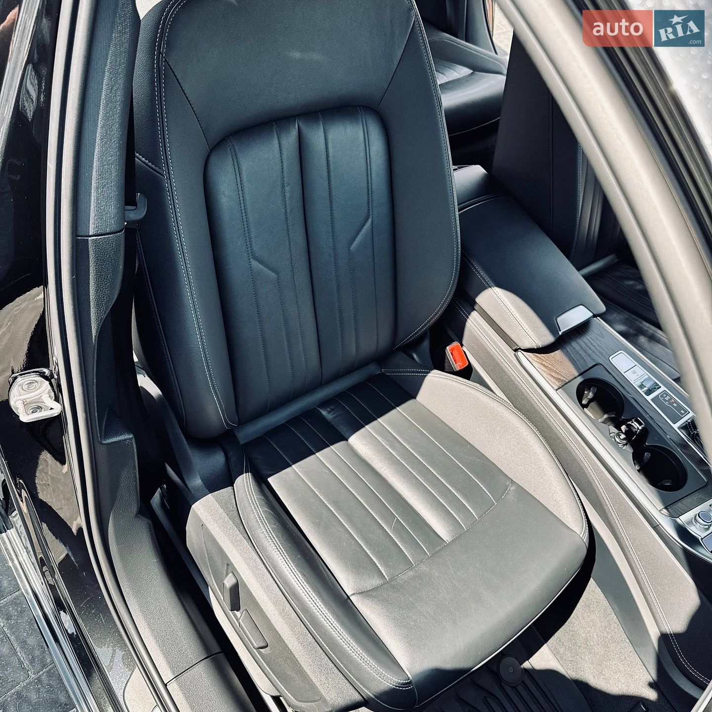 Audi A6 2020 VIN WAUE8AF20LN080952 фото оголошення 32 з 47