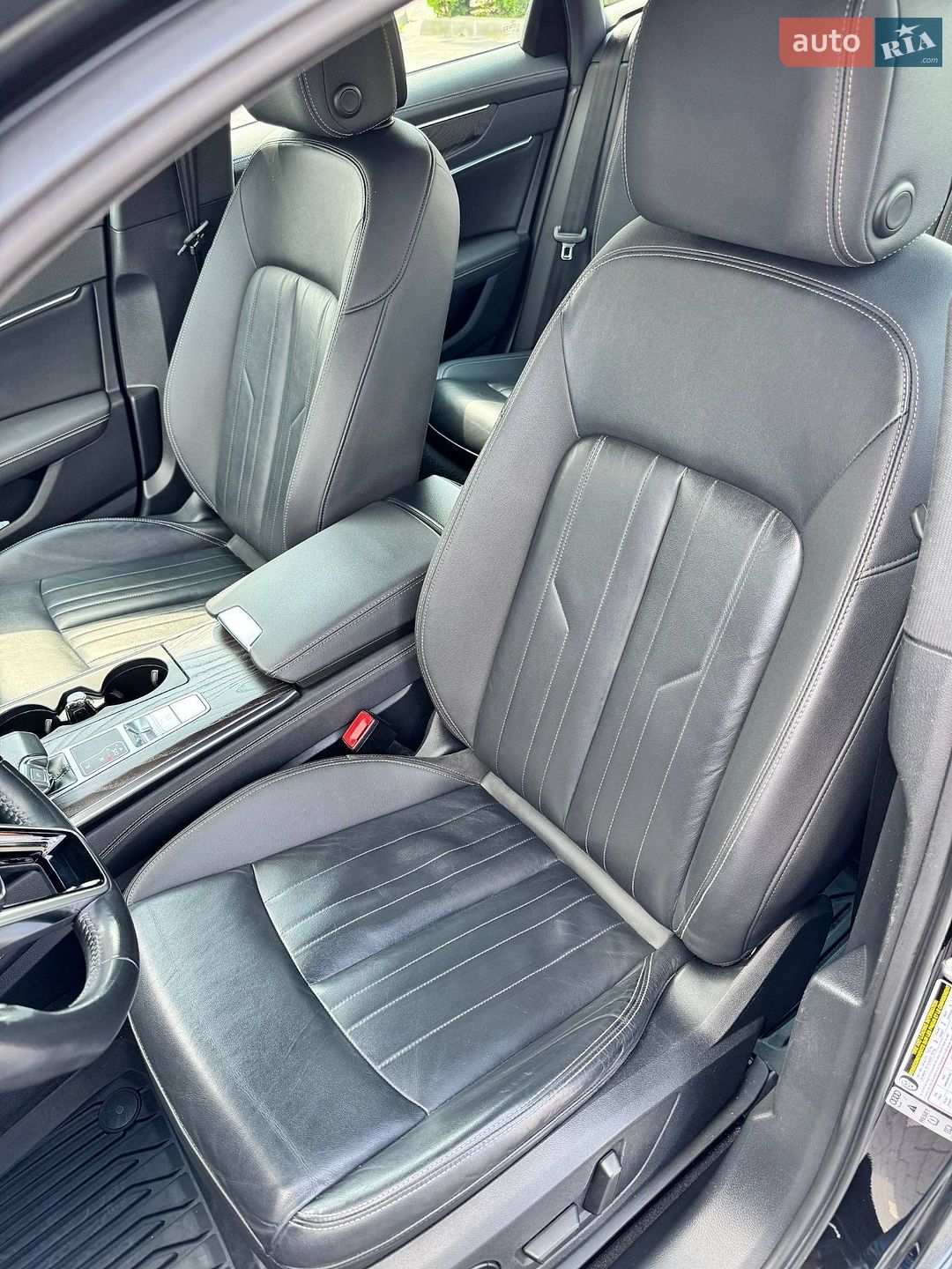 Audi A6 2020 VIN WAUE8AF20LN080952 фото оголошення 39 з 47