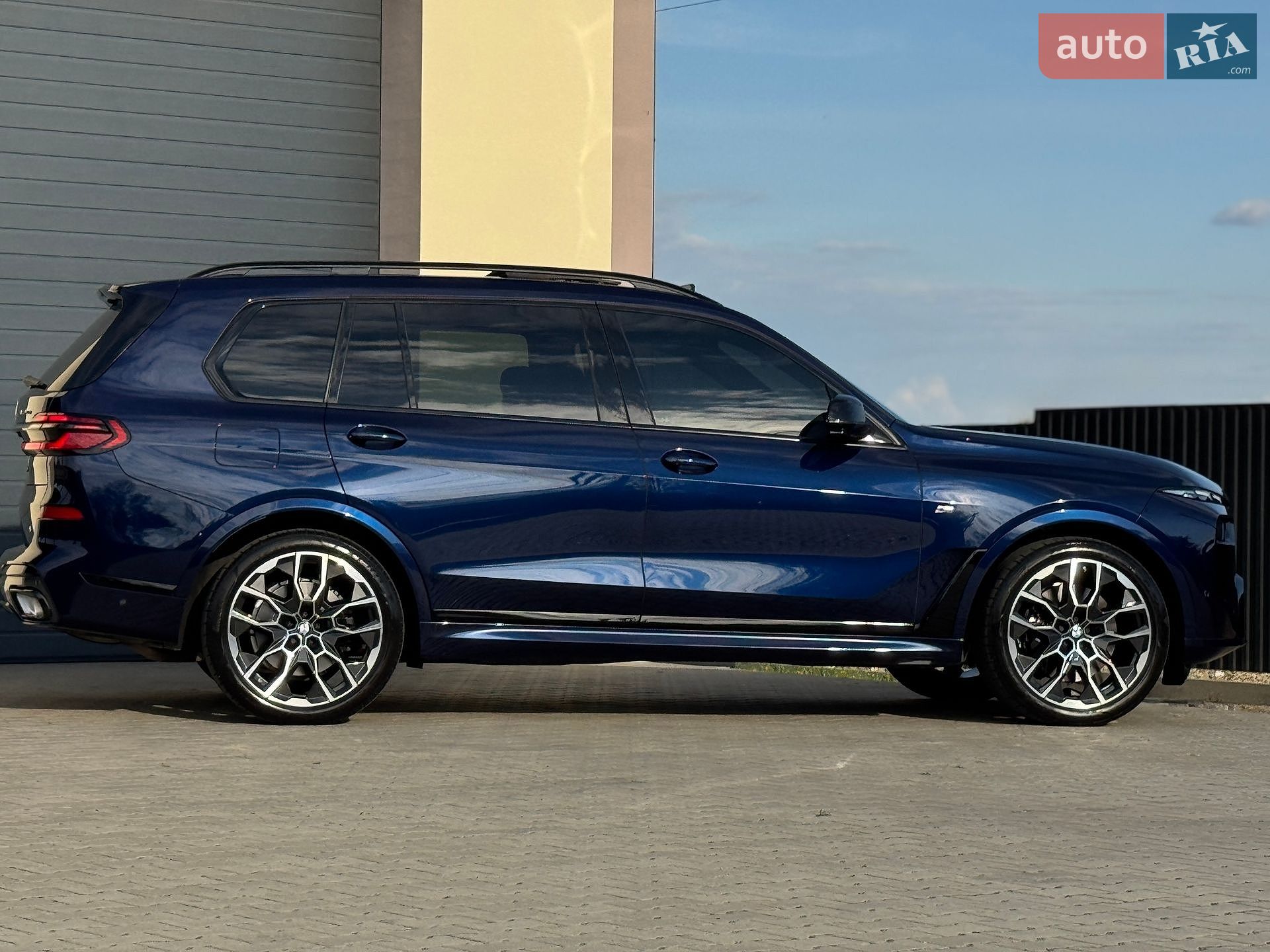BMW X7 2023 VIN WBA21EN0X09S78635 фото оголошення 13 з 166