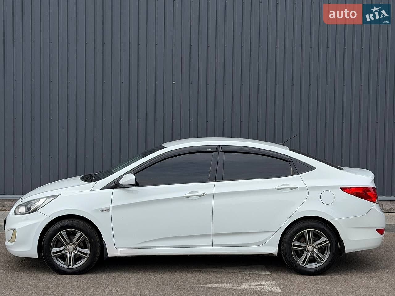 Hyundai Accent 2011 VIN Z94CT41CABR059992 фото оголошення 2 з 35