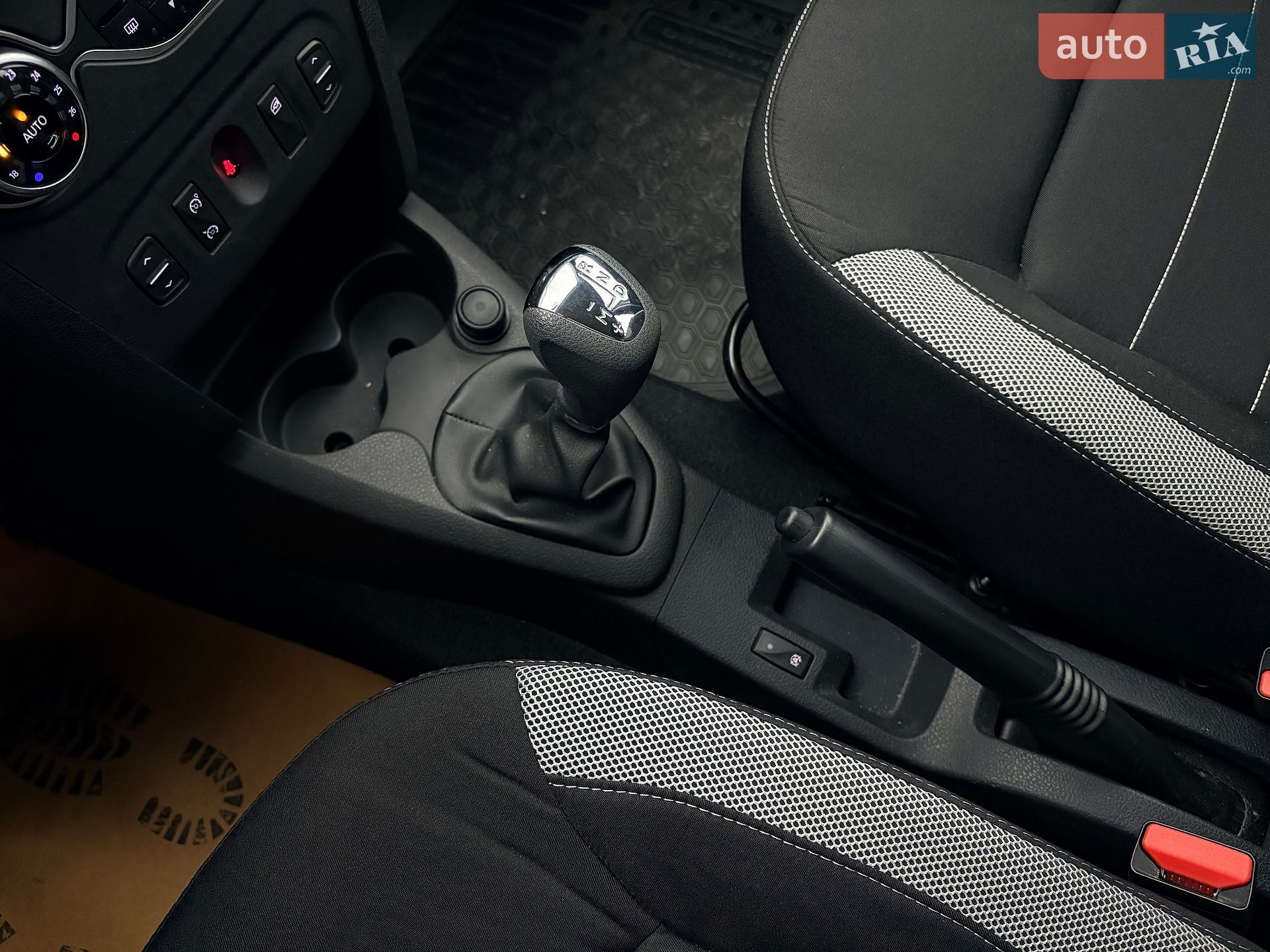 Renault Sandero StepWay 2021 VIN VF15SRA1A68239701 фото оголошення 17 з 20