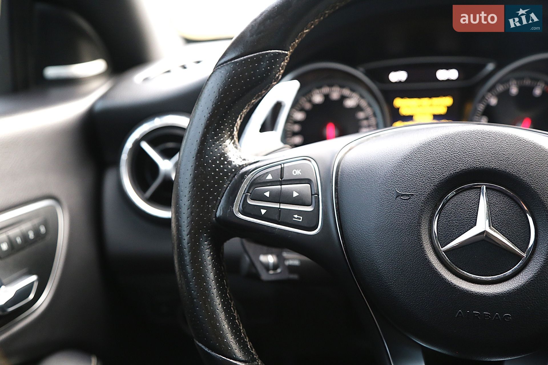 Mercedes-Benz CLA-Class 2016 VIN WDDSJ4GB5HN405795 фото оголошення 16 з 25