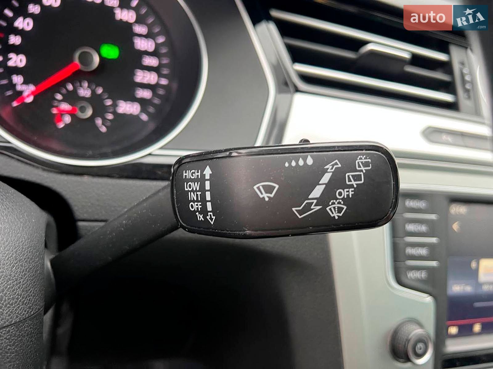 Volkswagen Passat 2015 VIN WVWZZZ3CZFE488214 фото оголошення 25 з 43