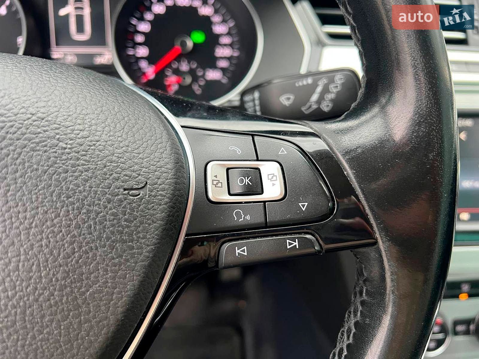 Volkswagen Passat 2015 VIN WVWZZZ3CZFE488214 фото оголошення 23 з 43