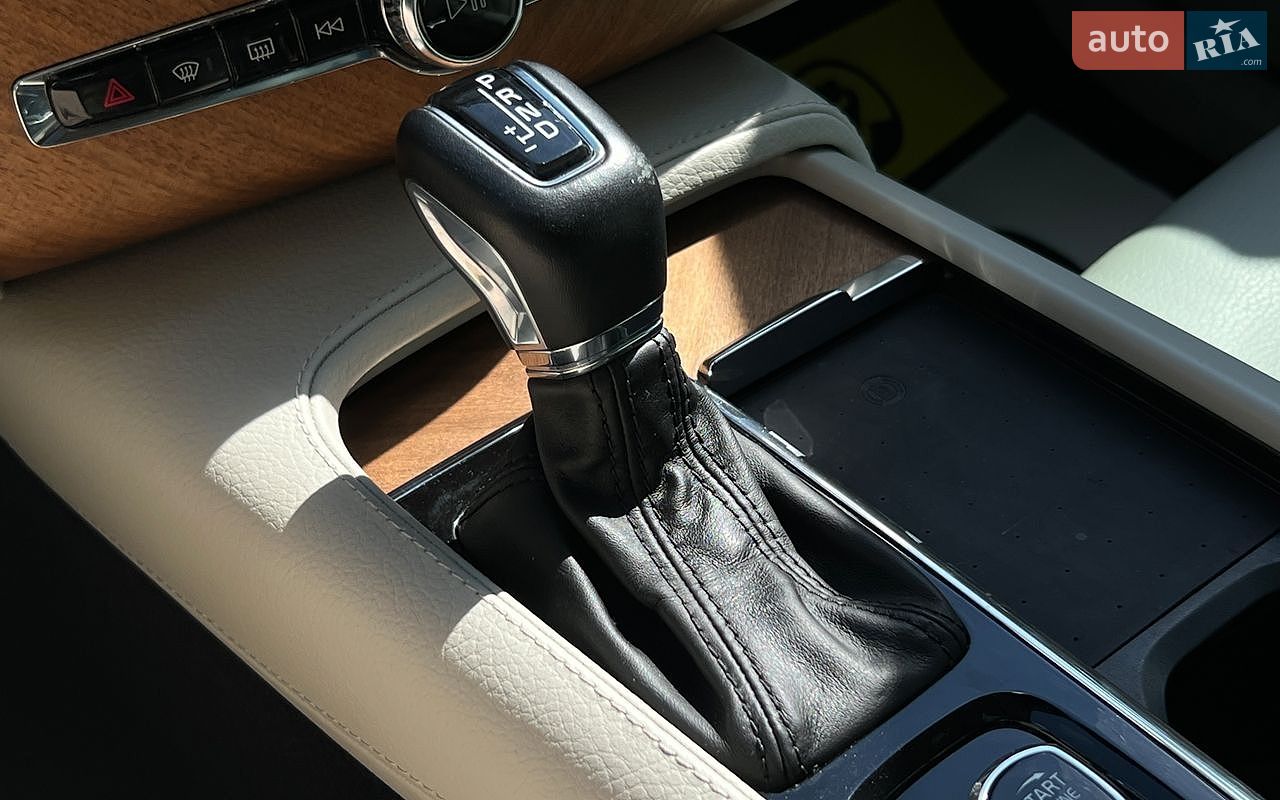 Volvo XC90 2020 VIN YV4A221K1M1680854 фото оголошення 21 з 31